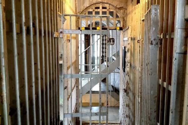 An old rotary jail that was in use from 1885-1969 and now a museum. The Squirrel Cage Jail is notorious for paranormal activity and offers ghost tours and investigations. #history #jail #paranormal #haunted