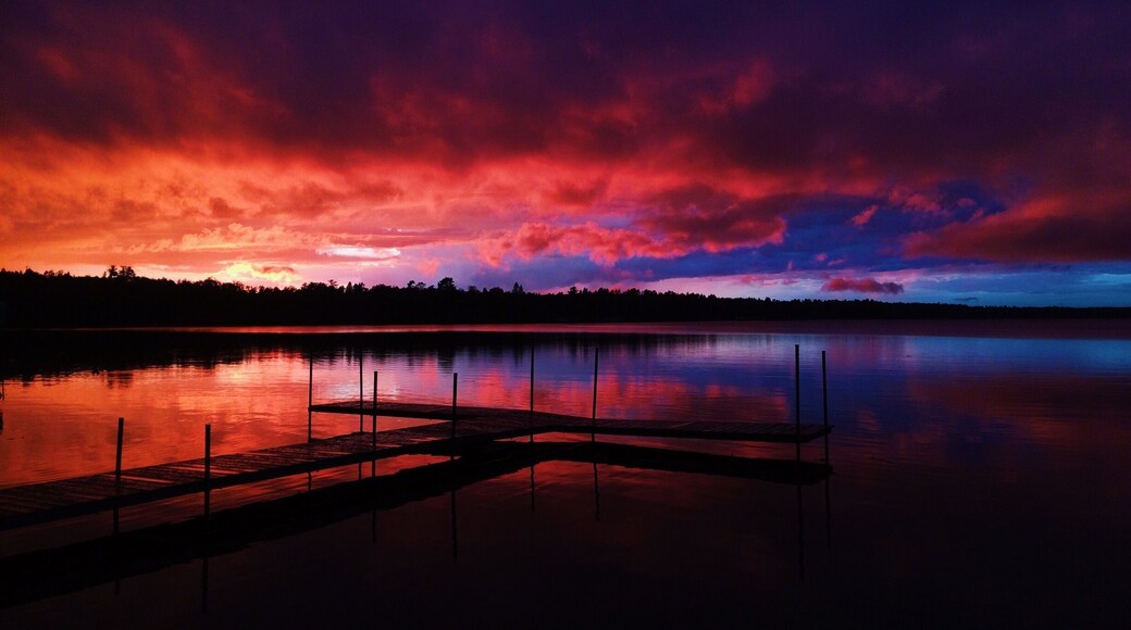 Bemidji is a small city in northern MN, but offers a decent amount of outdoor recreation. There are parks galore, and just as many lakes. You can catch the Northern Lights if you're lucky, but can always experience a breathtaking sunset like this one that makes a visit well worth it. #weekendgetaway
