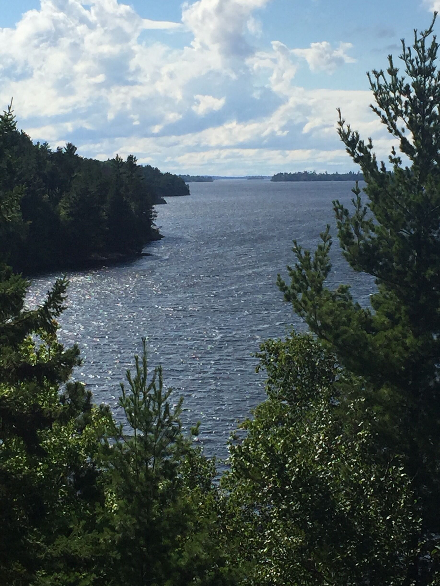 Overlook along the blind ash bay hiking trail. A beautiful hike in Voyageurs National Park.  