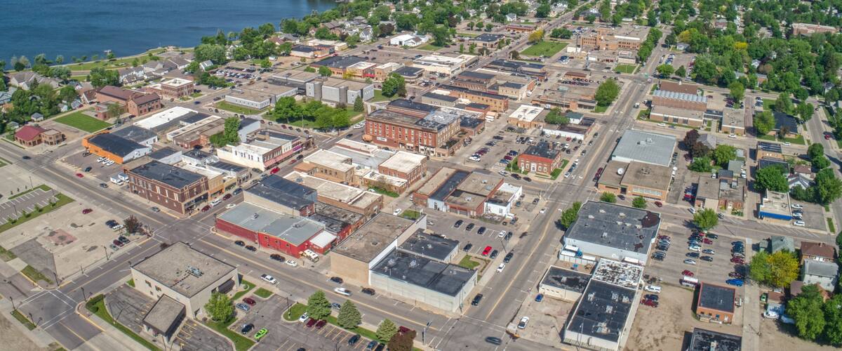 Worthington is a small Town in South West Minnesota with a lake and Pig Factory