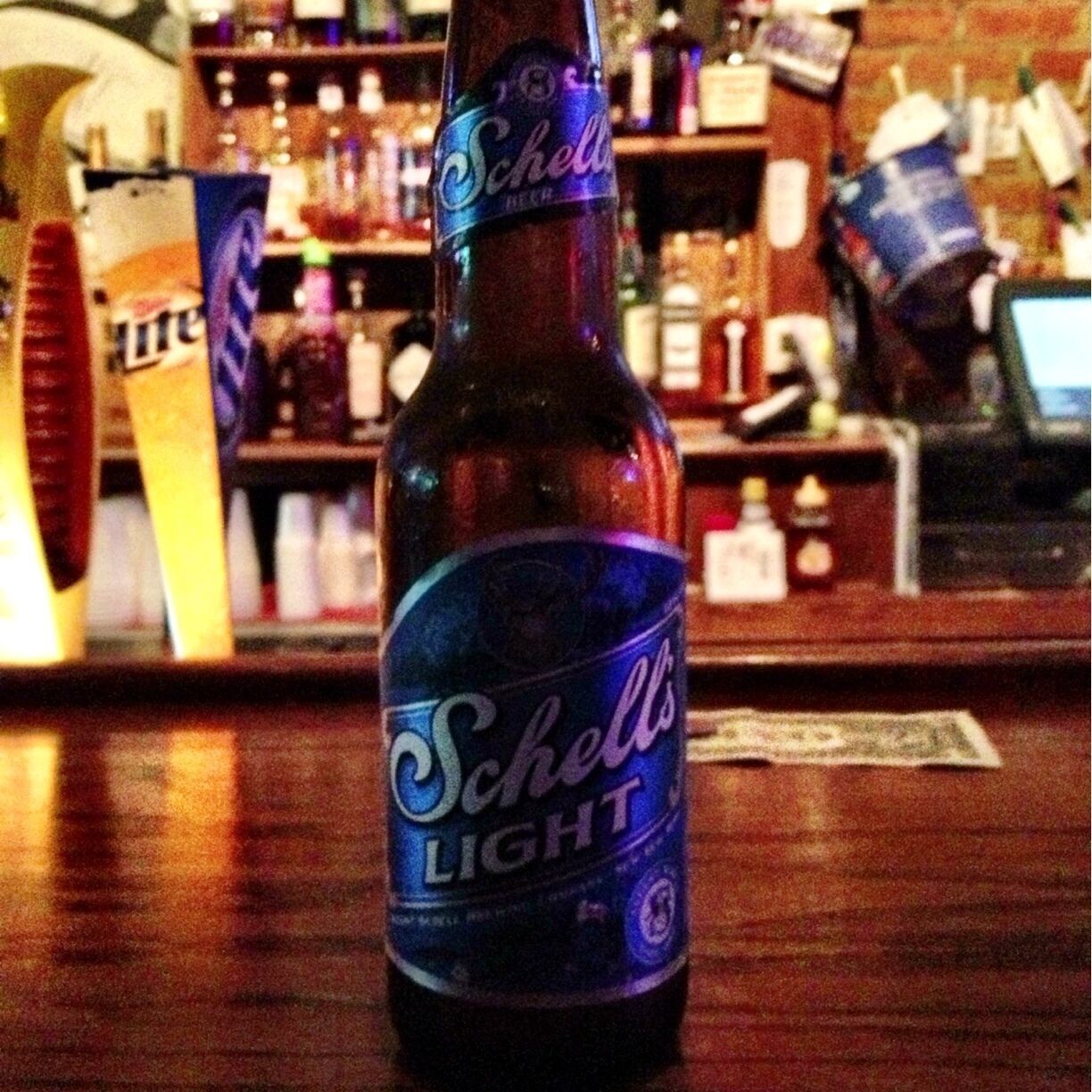 Easily my favorite bar in Mankato. Fun social scene, great drink specials, gorgeous waitresses, and Doug is an outstanding bartender. Schell beer is essential! #barlove