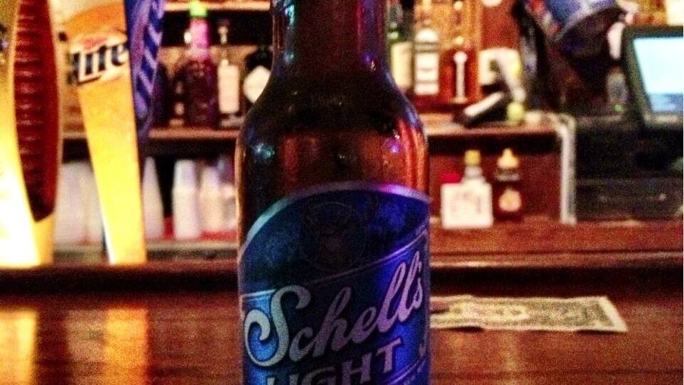 Easily my favorite bar in Mankato. Fun social scene, great drink specials, gorgeous waitresses, and Doug is an outstanding bartender. Schell beer is essential! #barlove
