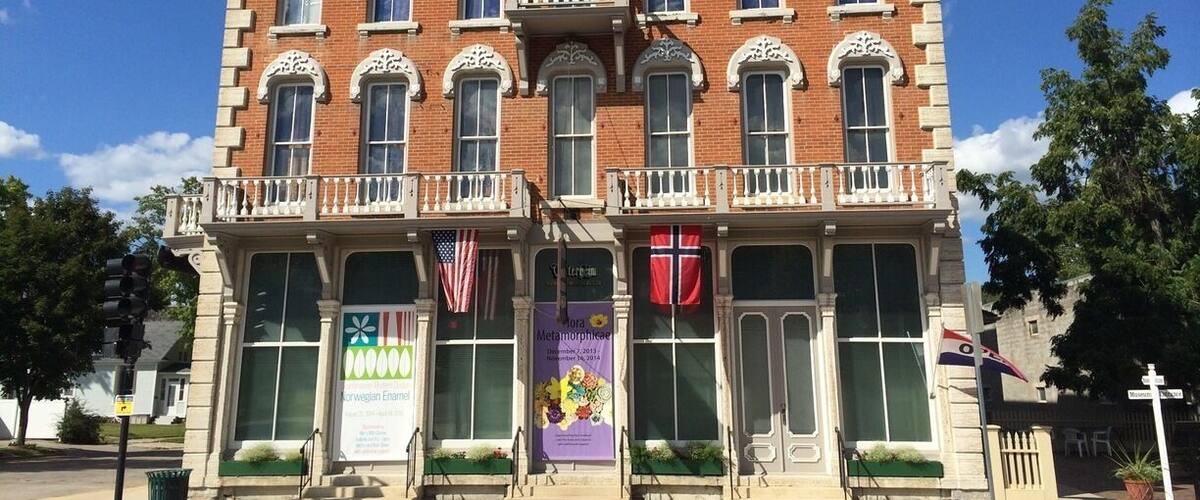 This national Norwegian-American museum displays over 24,000 artifacts, the most extensive collection of its kind in the world. The Vesterheim highlights American immigration from Norway and Norwegian culture.