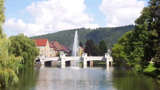 Fontäne und Groß Bruck
