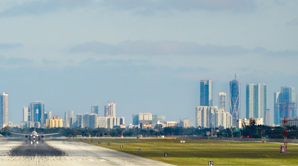 Shot from the Palmetto expressway.