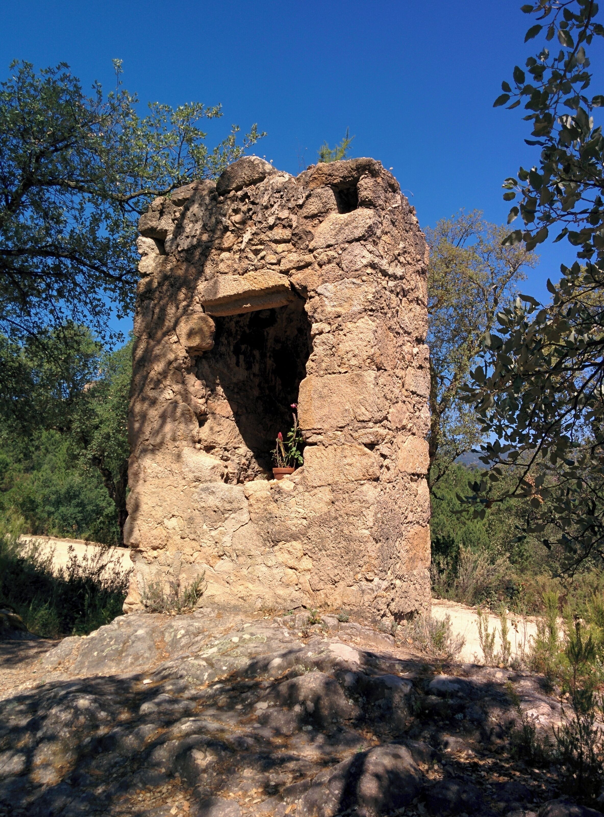 Capella de Sant Pere Petit (Santa Coloma de Farners)