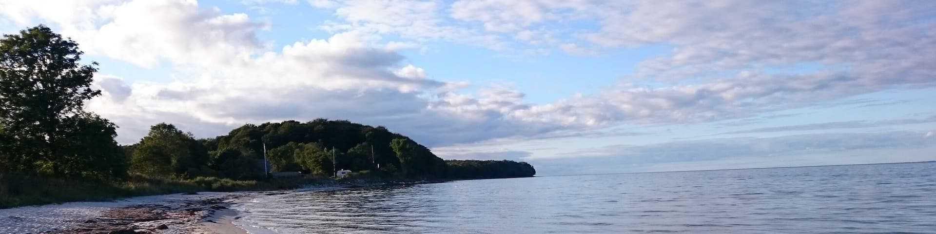 Waiting for the ferry and decided to take a nice walk along the beach.