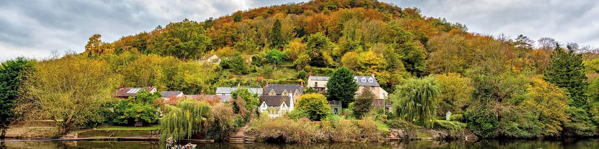 Took a #walk down from the view at #symondsyatrock through the #woodland down a #steep path leading down to the #river #wye and the #pullferry #ferryman, Nice area great #pub and even #rivercruise . Not so easy going back up the #steep #path but worth the effort