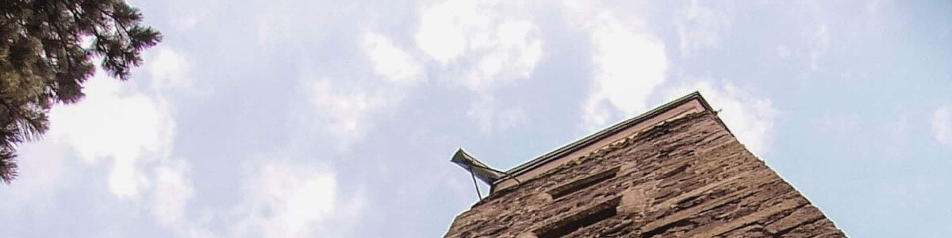 "Burg Stolpen" is a castle built on top of the Schloßberg in the historical town of Stolpen.