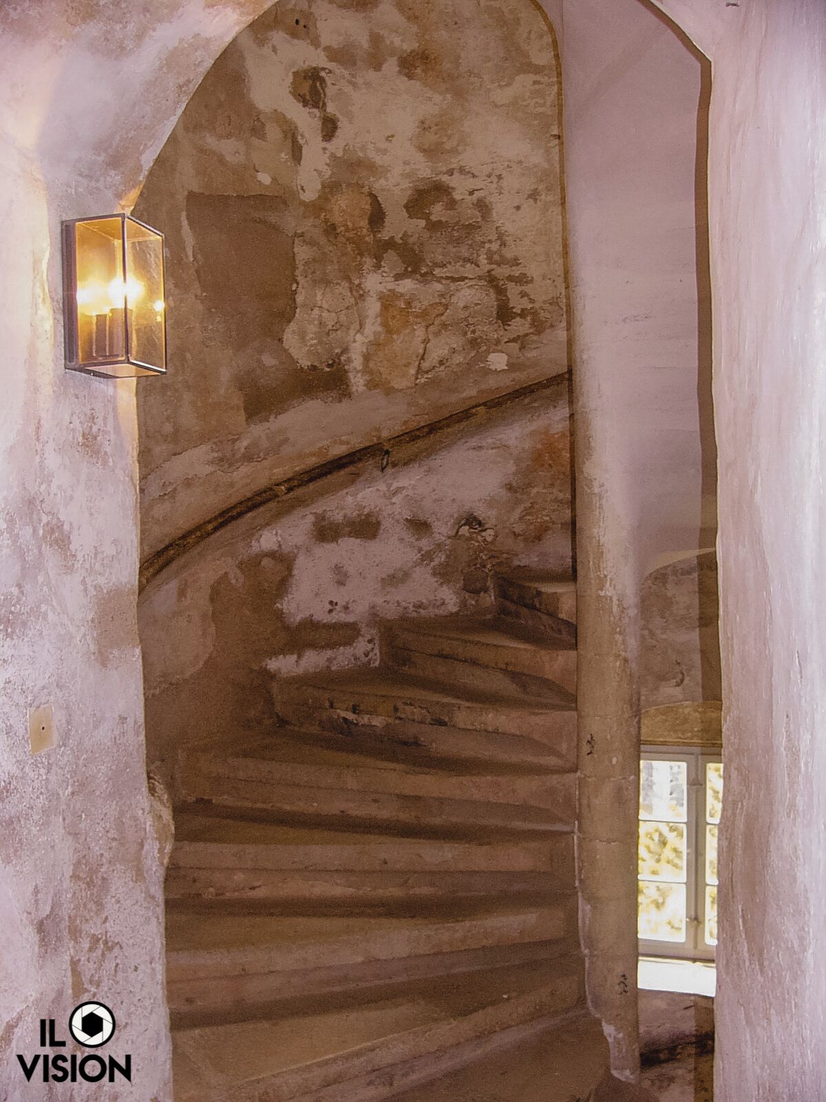 "Burg Stolpen" is a castle built on top of the Schloßberg in the historical town of Stolpen.
