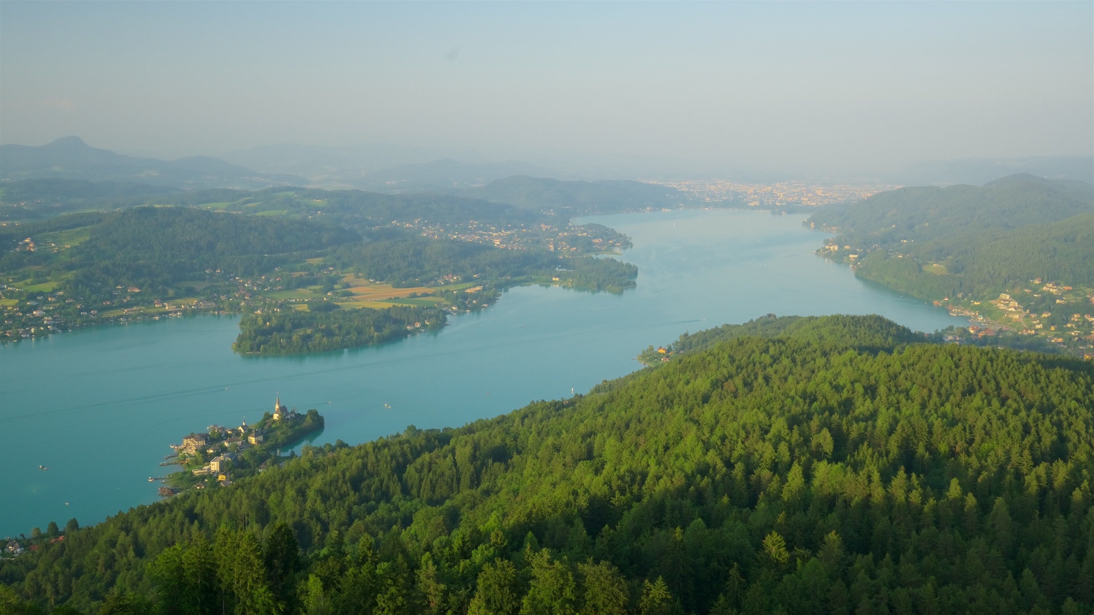 Keutschach am See som inkluderer tåke, landskap og rolig landskap