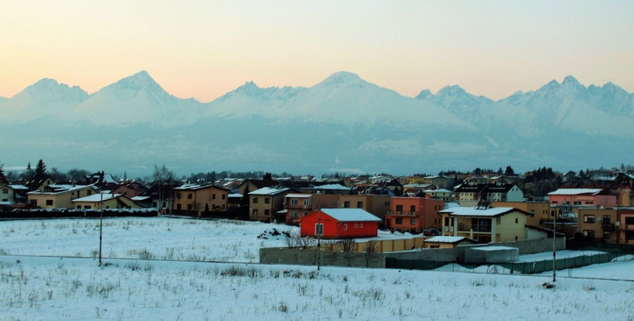 Great view from Poprad's train station! Beautiful memories of Winter 2018 :). I had a great trip to Slovakia and Poprad was my base. You can make easy trips to the Tatras from here.