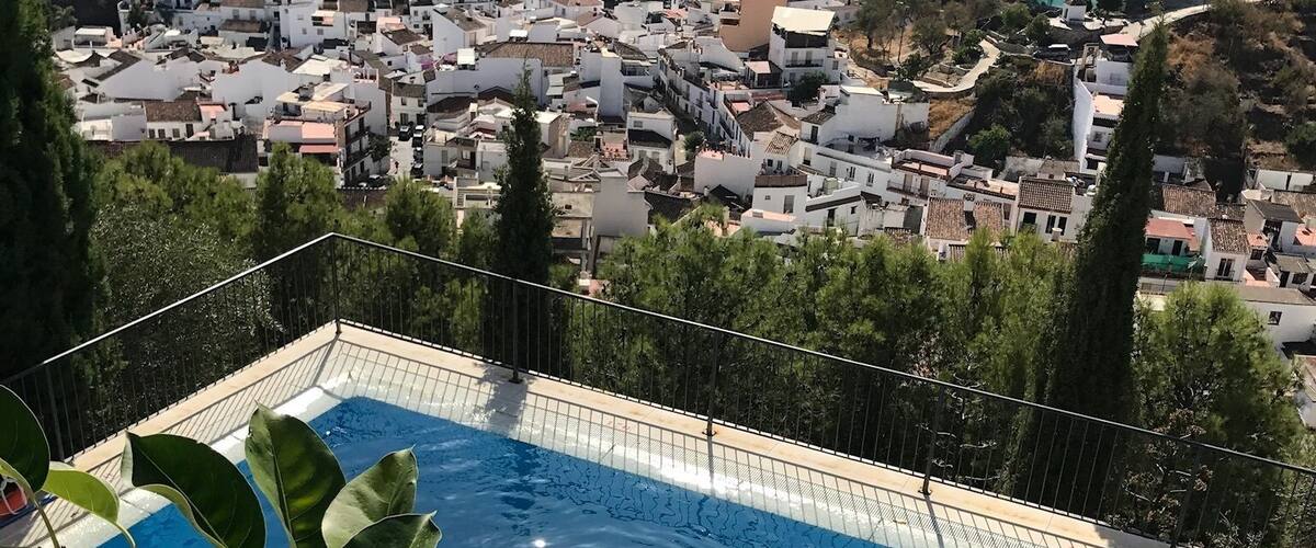 Pool and views in Monda, Spain
#LifeAtExpedia