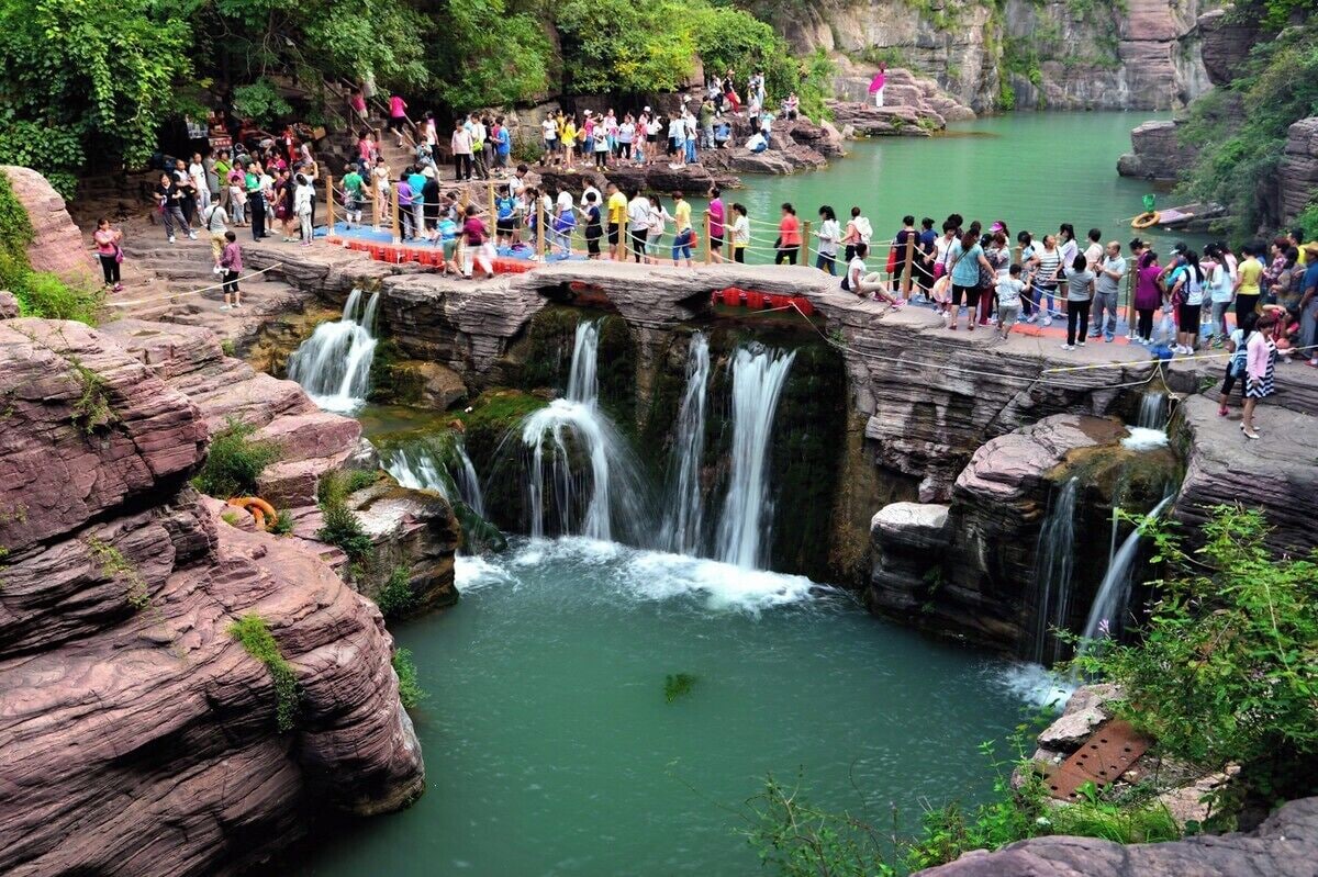 The first Chinese Strange Canyon —— #RedStoneGorge in Henan Province of China.
https://twitter.com/Beautifulgx   