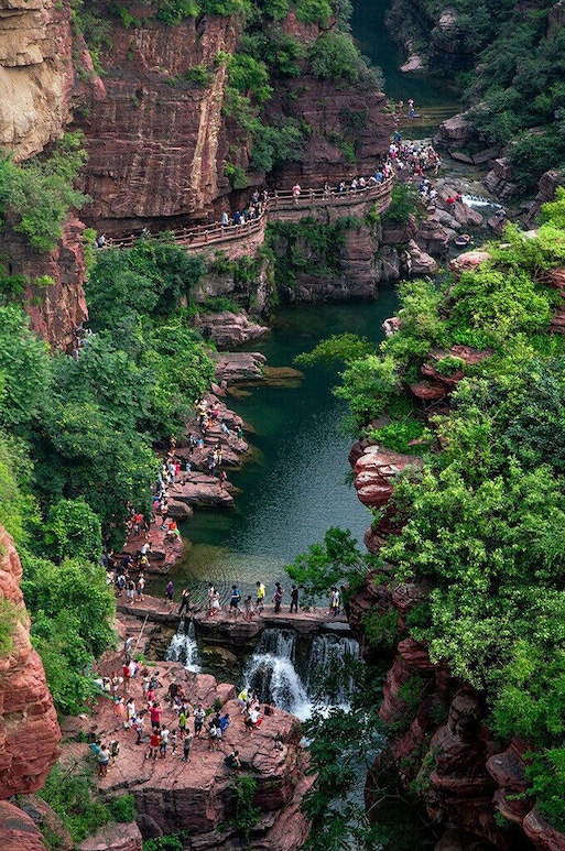 Red Stone Gorge (Hongshi Gorge.
云台山红石峡.
https://twitter.com/Beautifulgx