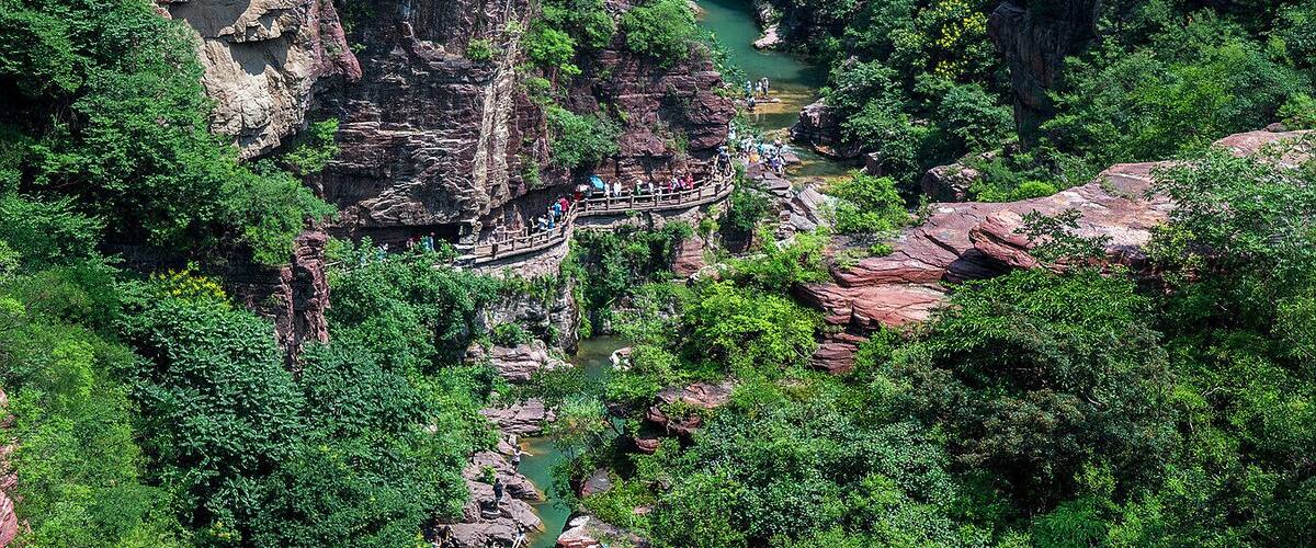 Red Stone Gorge (Hongshi Gorge.
云台山红石峡.
https://twitter.com/Beautifulgx