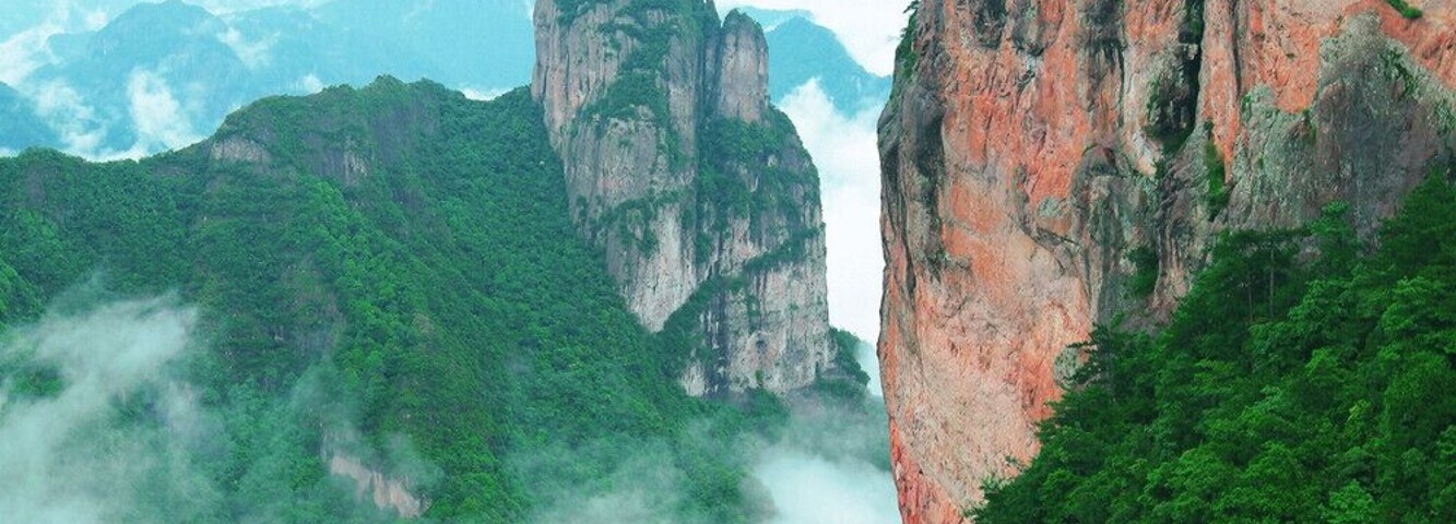 #Shenxianju Scenic Area in Zhejiang Province of China,with amazing marvellous sea of clouds and magic mountain landscape,very beautiful!
浙江神仙居
https://twitter.com/Beautifulgx