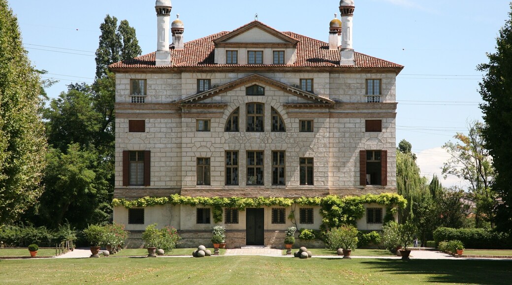 Villa Foscari, also called La Malcontenta. Villa near Venezia by Andrea Palladio. Rear of the building.