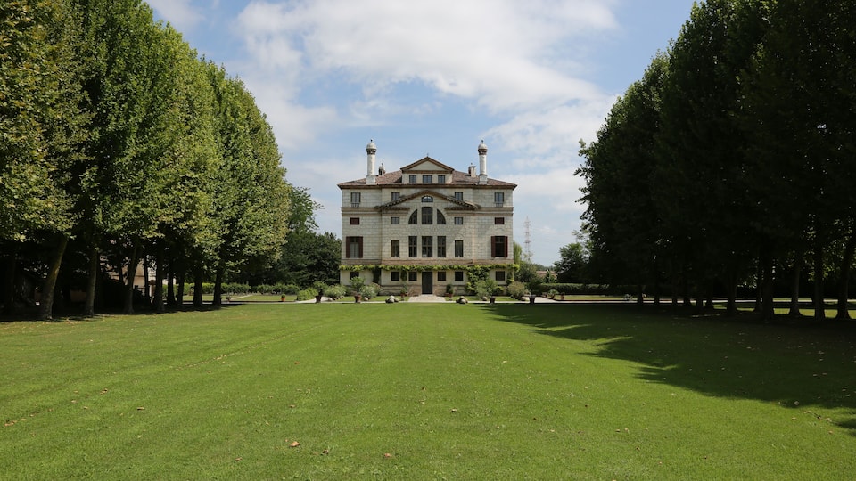 Villa Foscari, also called La Malcontenta, in Mira near Venice. Seen from the back.