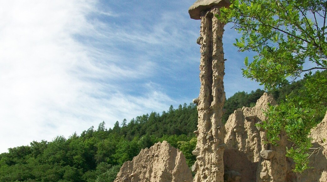 Zemské pyramidy - Stedro