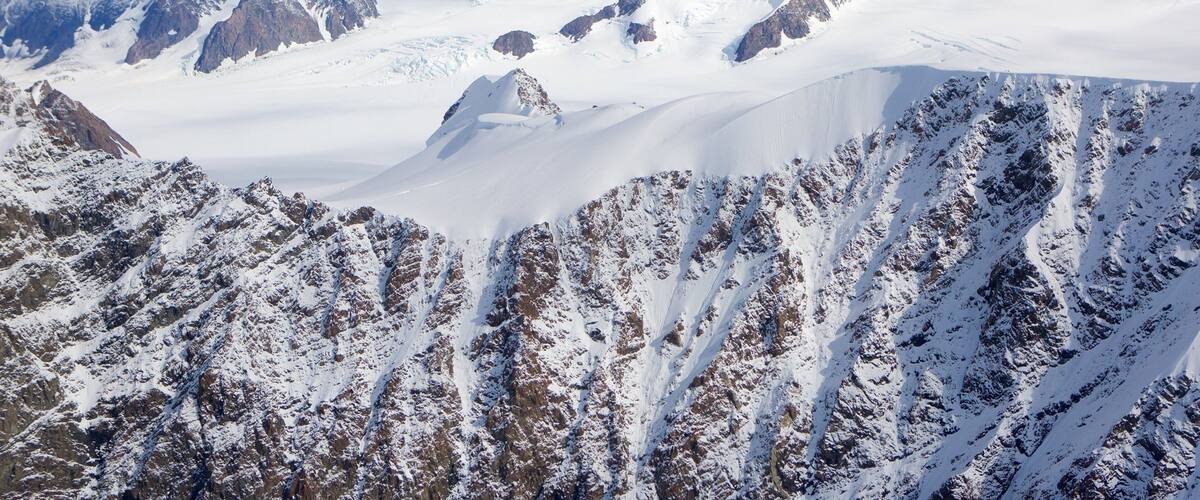 อุทยานแห่งรัฐ Chugach เนื้อเรื่องที่ หิมะ และ ภูเขา