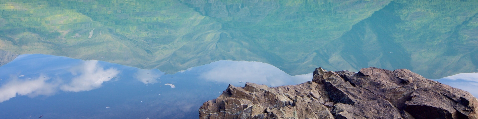 Eklutna Lake which includes a lake or waterhole