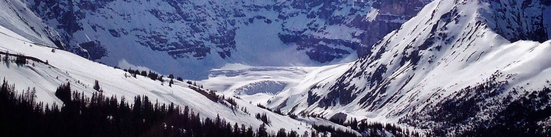 Approaching the Icefields are these spectacular mountains along the Icefield Parkway. Several slabs of snow were seen falling from the sides of the mountain.
