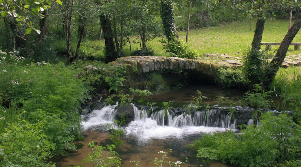 Francos bridge or "Mouros' bridge" over Tinto river, between the municipalities of Teo and Brión, in Galicia, Spain.