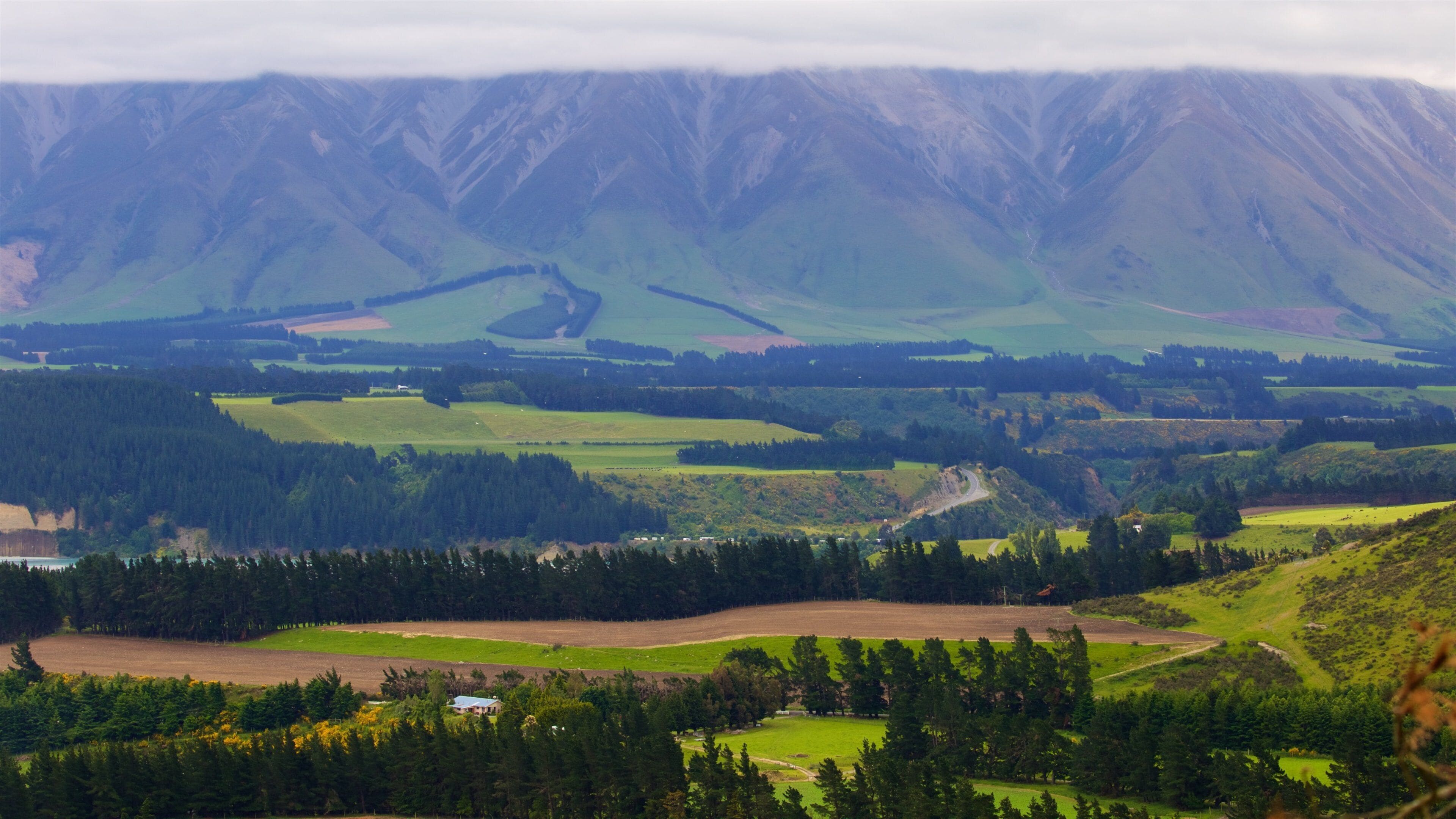 Rakaia Gorge showing mountains, tranquil scenes and mist or fog