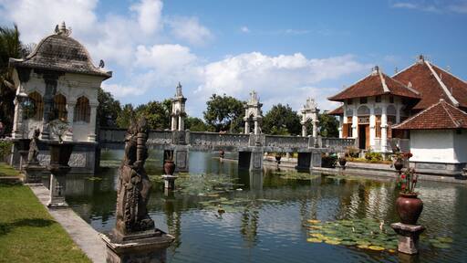 سيرايا بارات