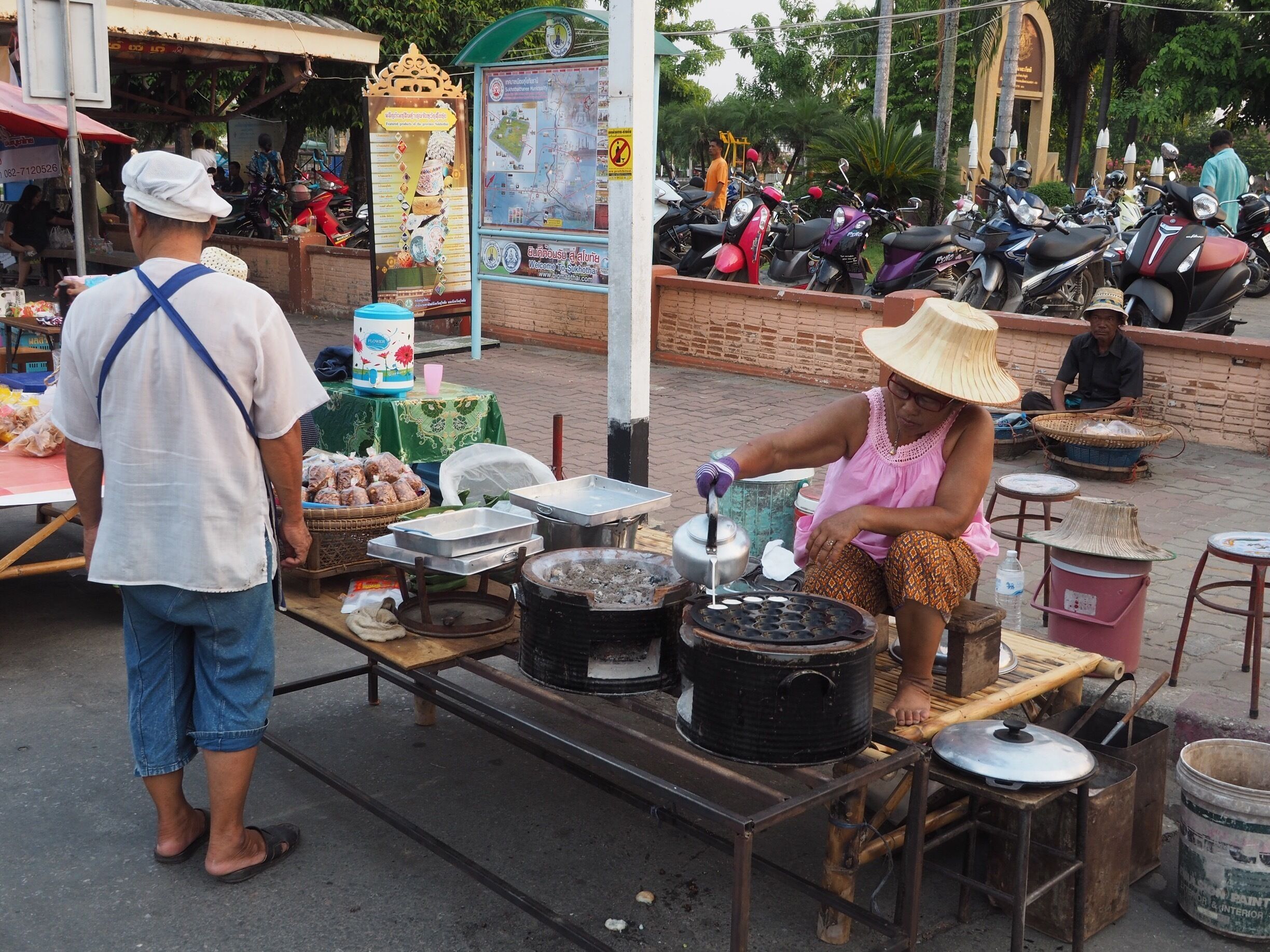 <h2>Where to stay near the airport</h2>