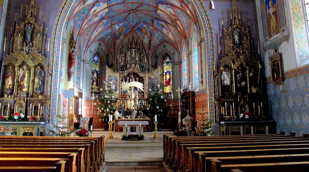 Pfarrkirche in prächtiger Neugotik