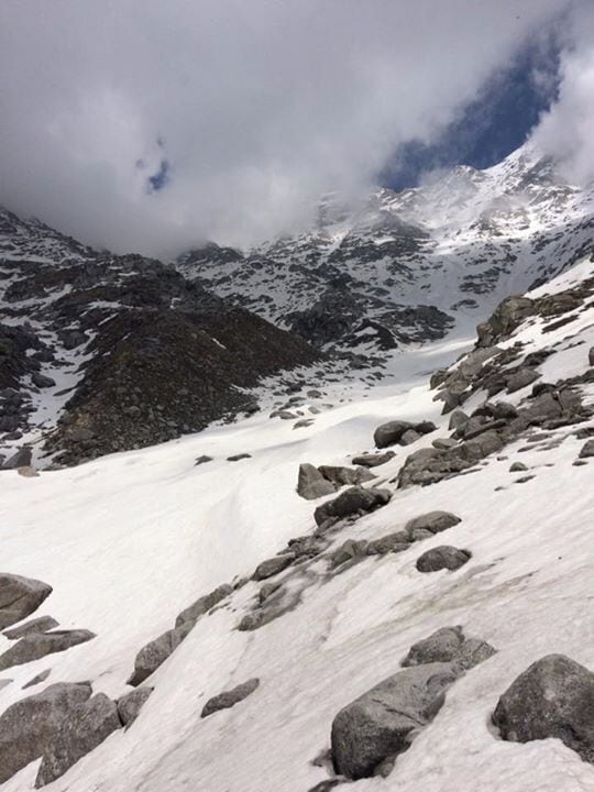 Indrahar pass - A moderate 2 day trek from Dharamshala