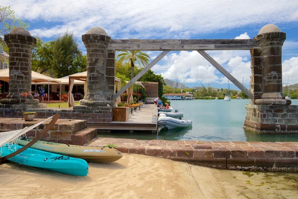 Nelson\'s Dockyard showing a bay or harbour
