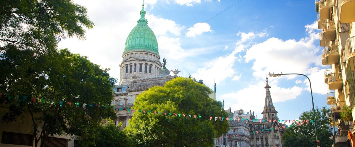 Argentine National Congress which includes heritage architecture, street scenes and a city