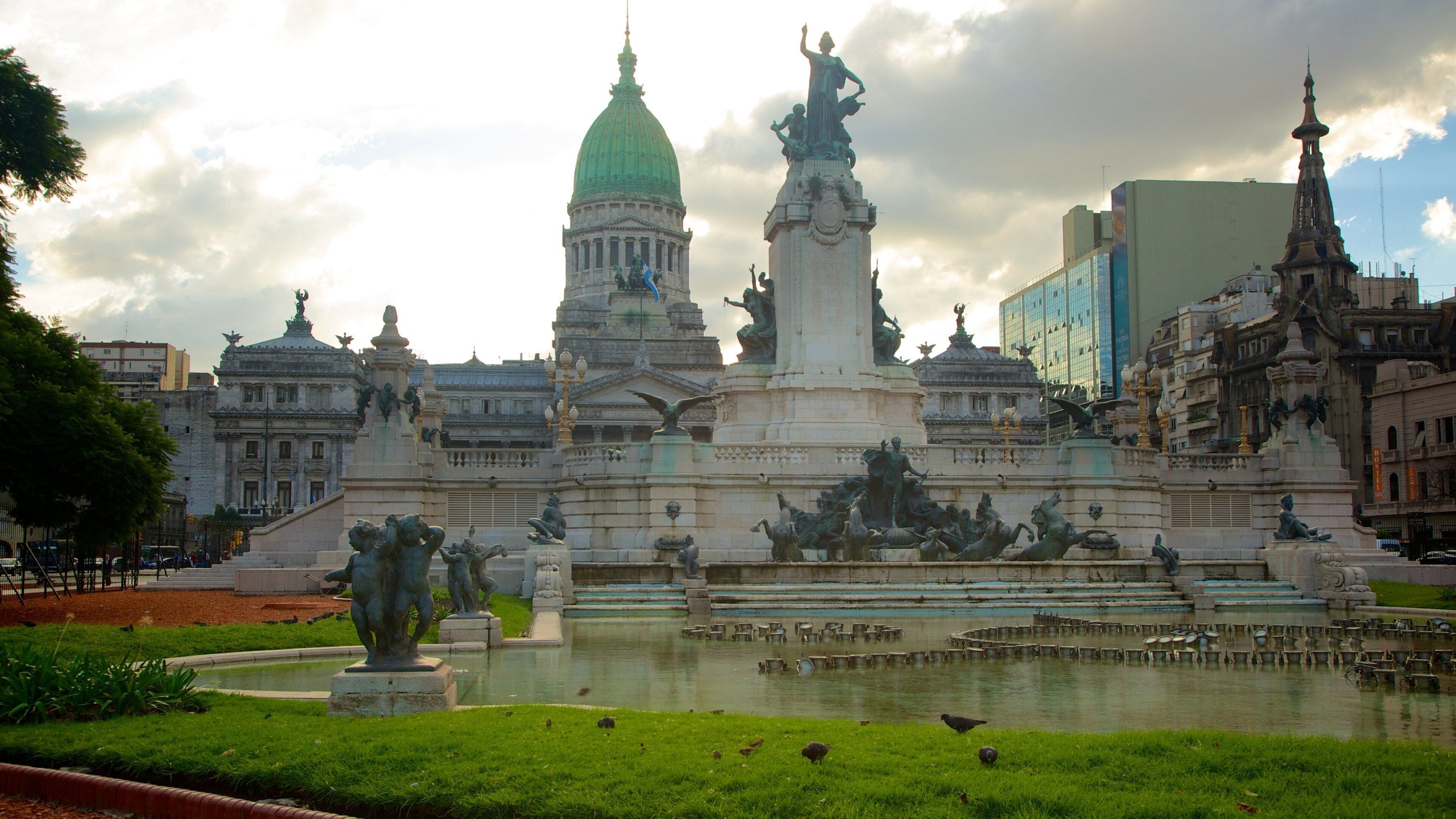 アルゼンチン ナショナル コングレス フィーチャー 池