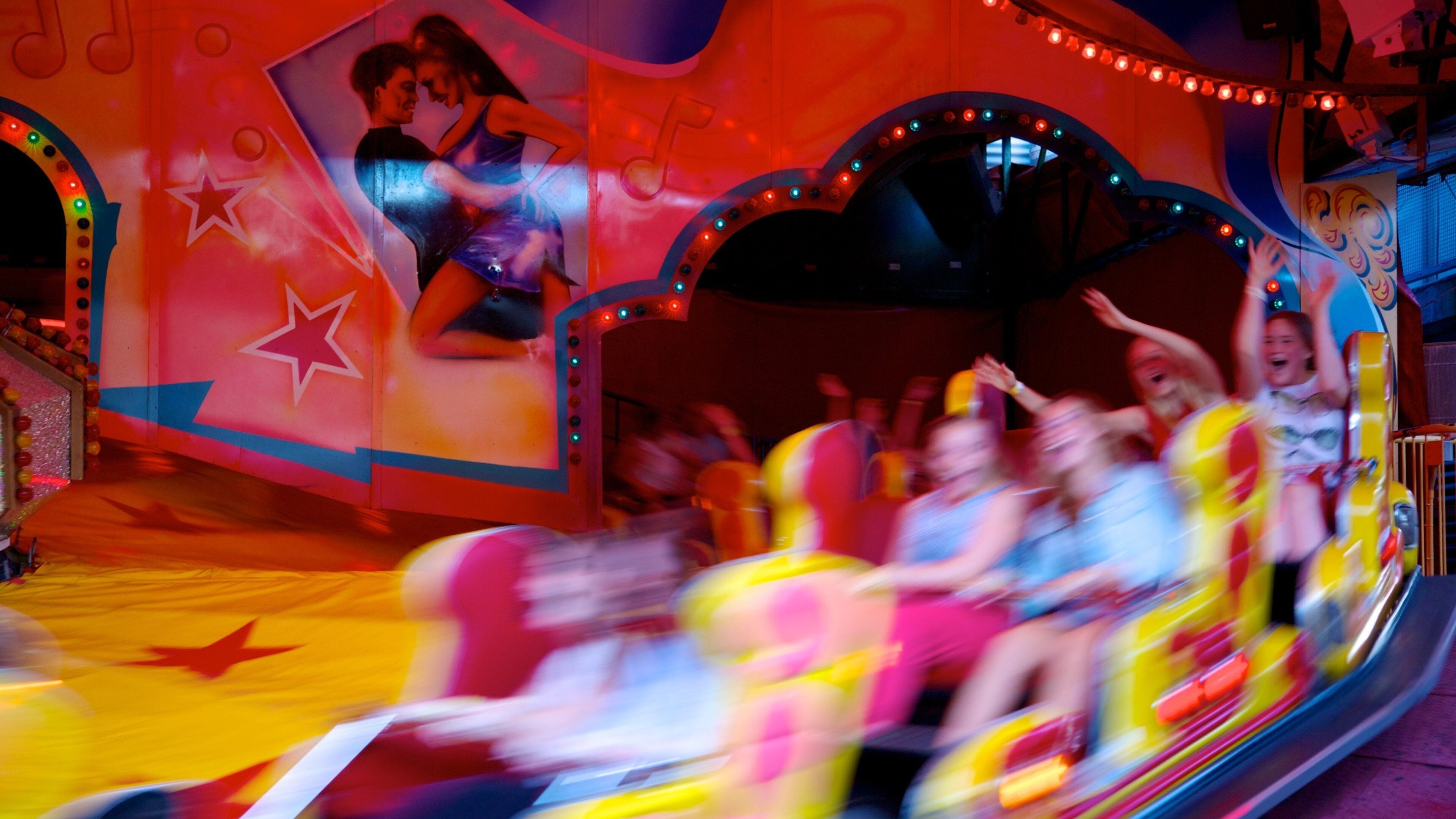 Luna Park qui includes balades et scènes de nuit