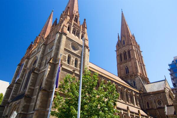 St Paul\'s Cathedral showing a church or cathedral and heritage architecture