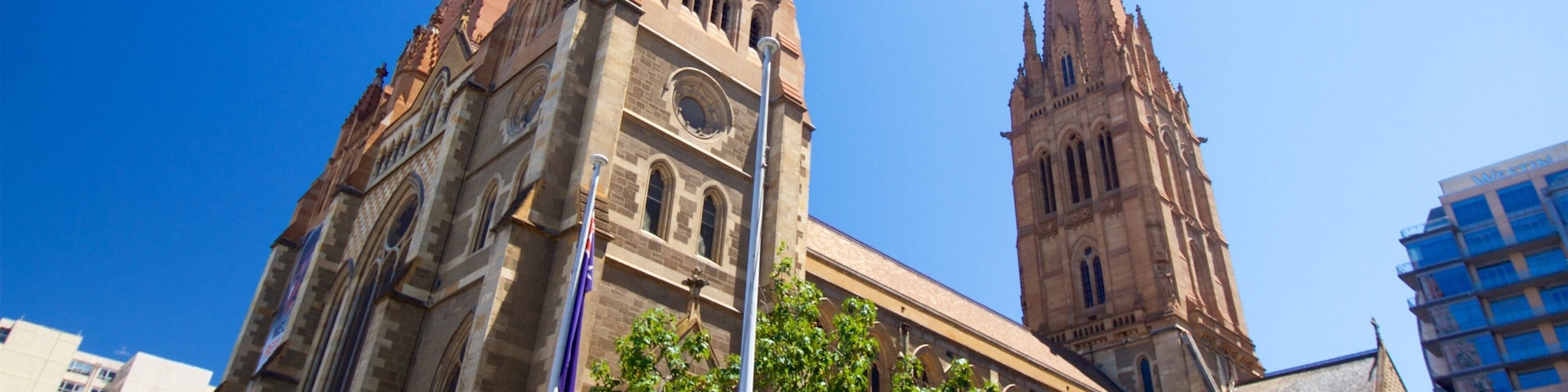 St Paul\'s Cathedral mostrando arquitectura patrimonial y una iglesia o catedral