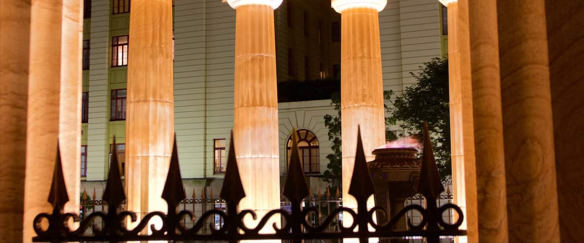 ANZAC Square War Memorial which includes a city and signage