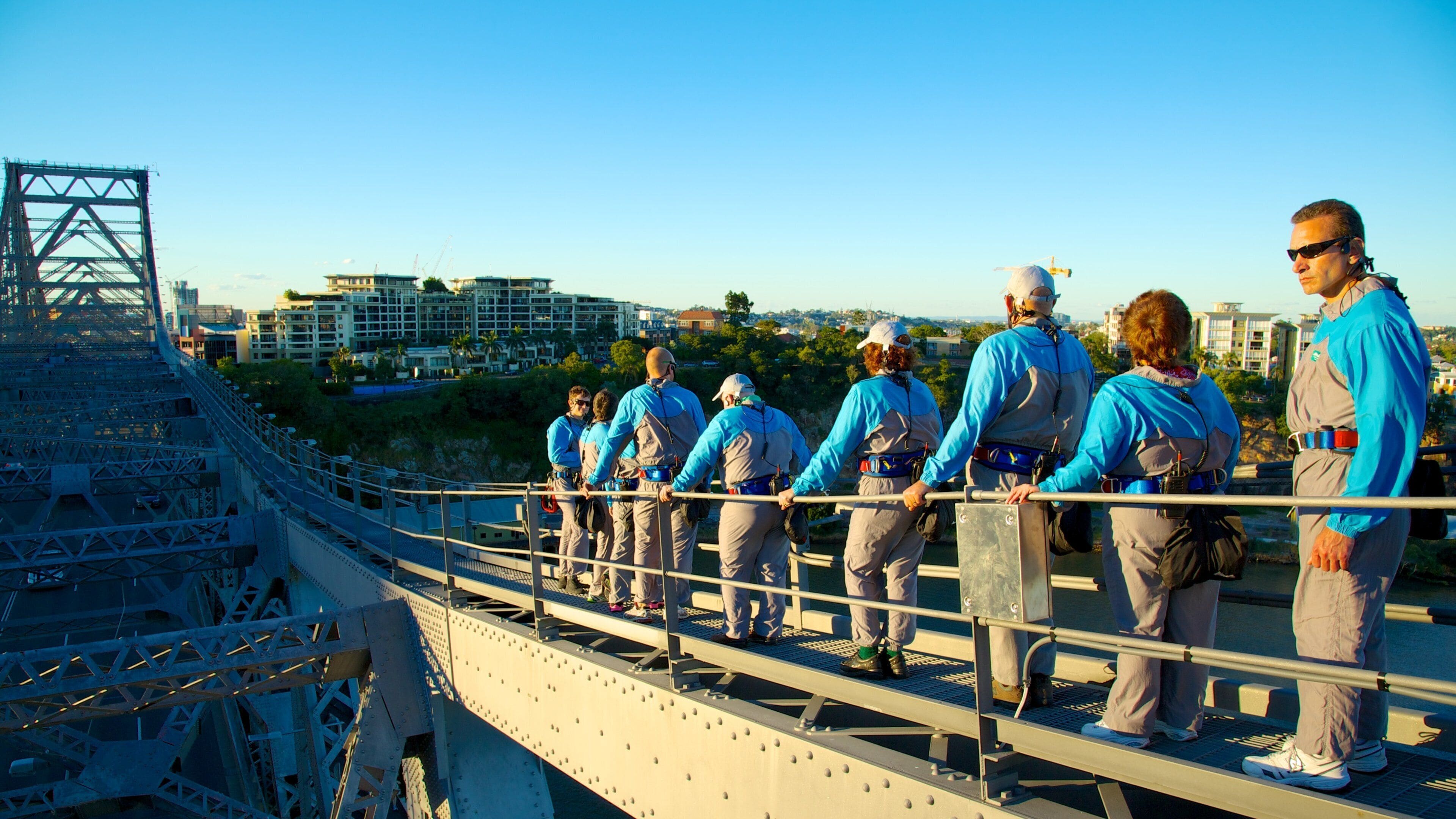 Puente Story Bridge ofreciendo horizonte, una ciudad y un puente