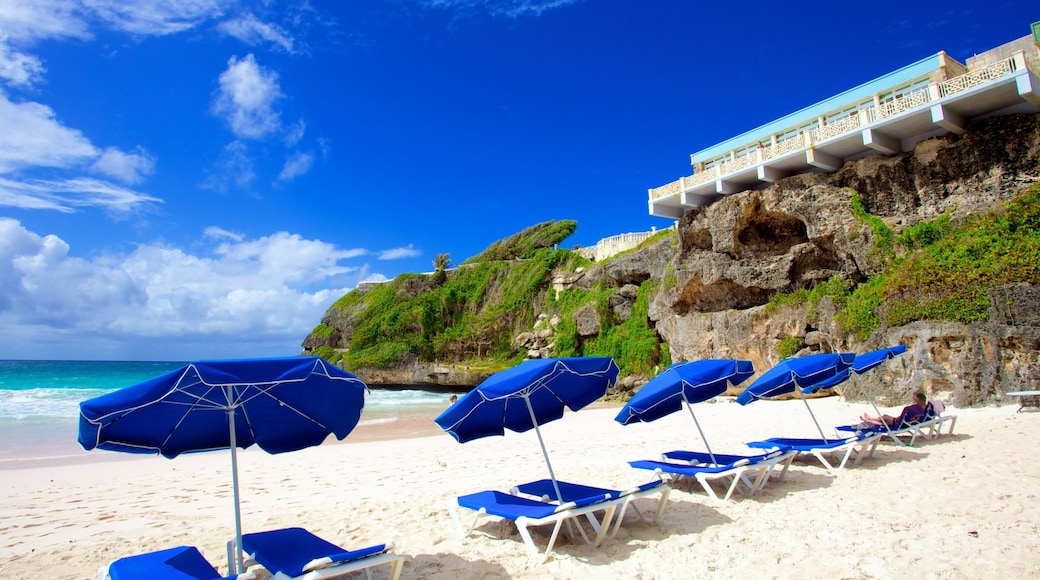 Crane Beach toont een zandstrand, een kuststadje en algemene kustgezichten