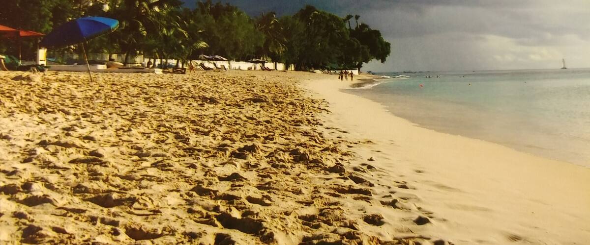 This was a beautiful beach that wasn't too crowded. Soft, white sand and clear water. It was a relaxing, beautiful day.