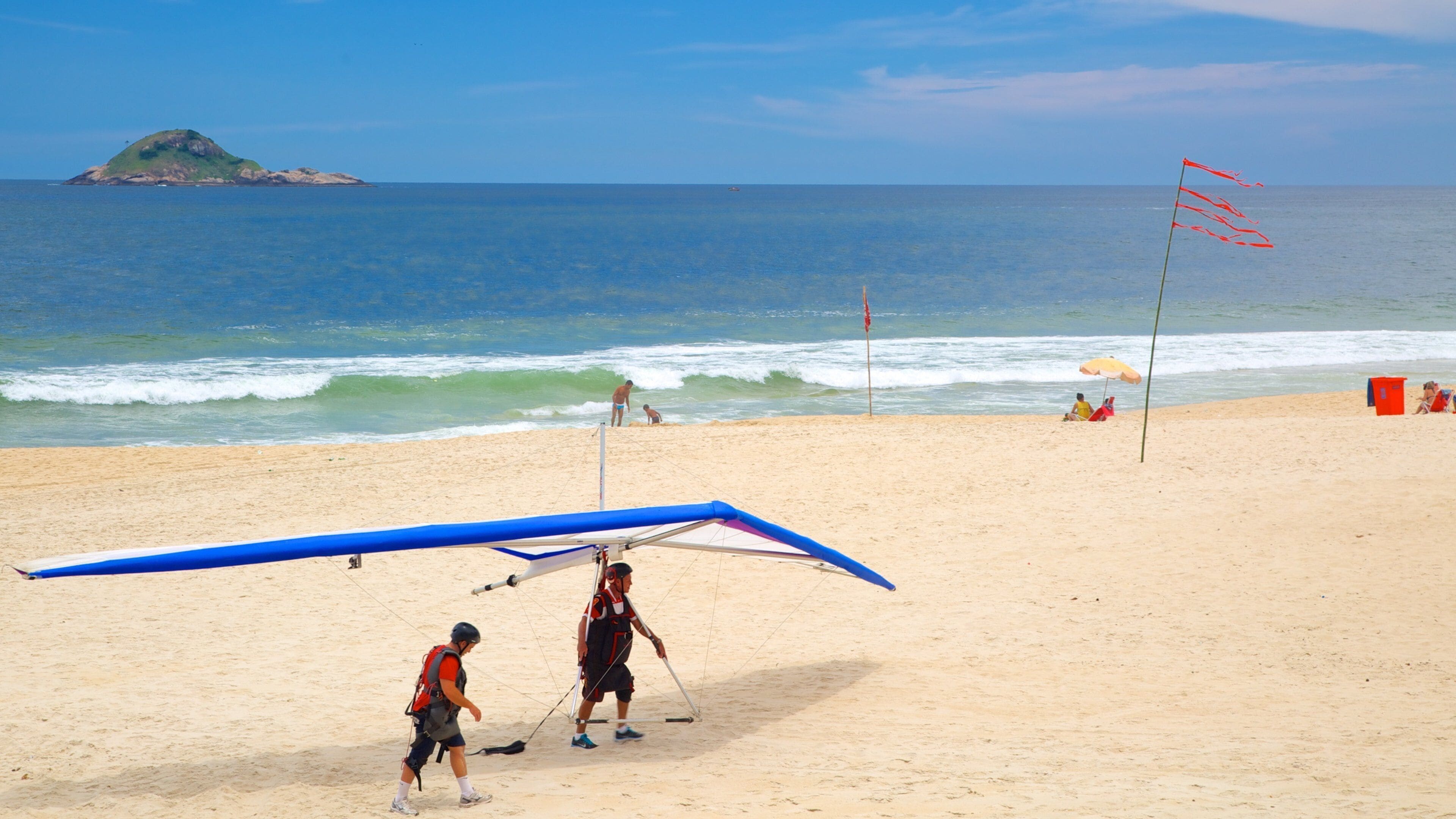 Sao Conrado Beach showing tropical scenes, a beach and landscape views