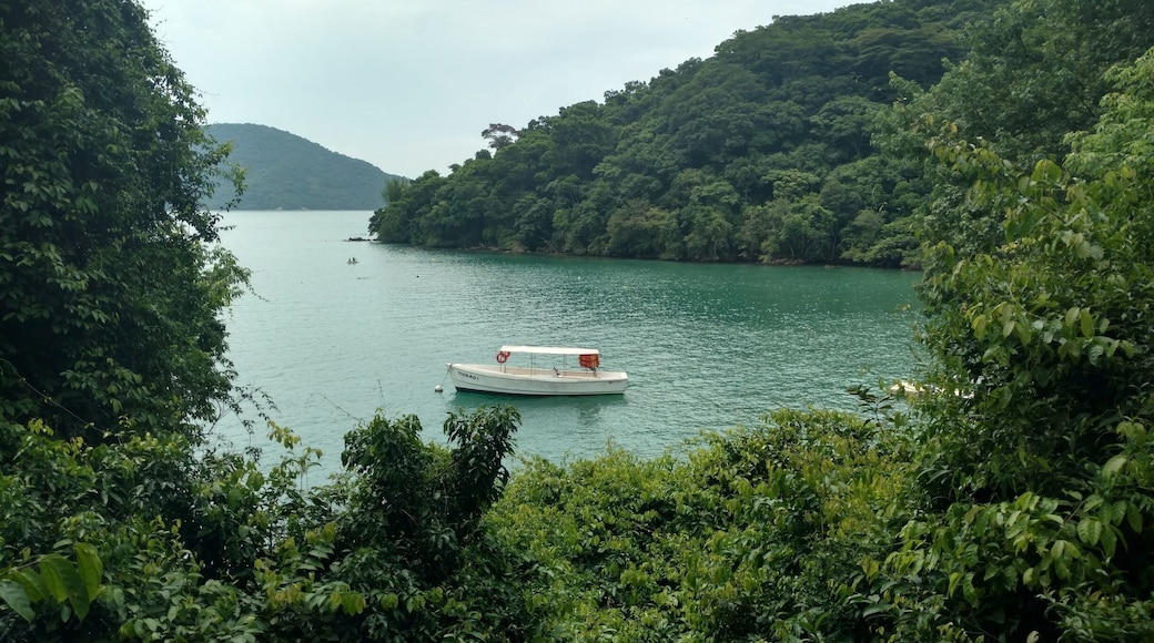 Lindas praias e natureza única.