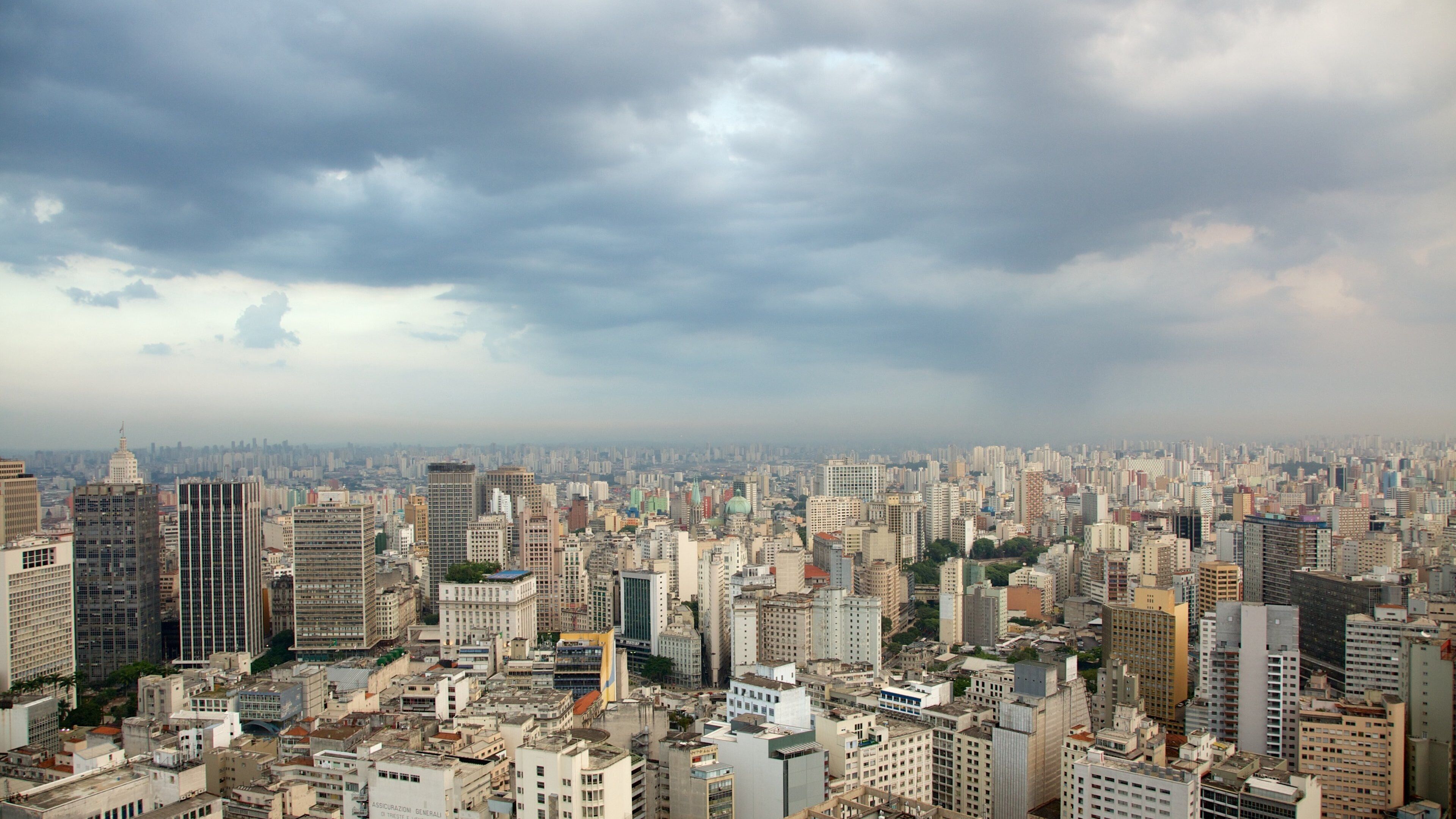 Italia Building which includes a skyscraper, skyline and a city