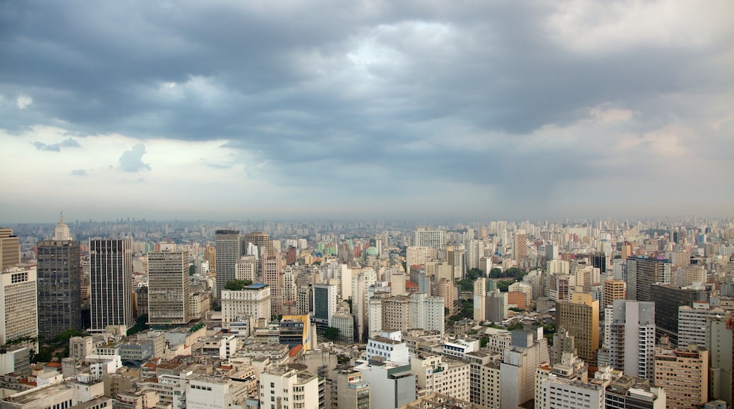 Italia Building which includes a skyscraper, skyline and a city