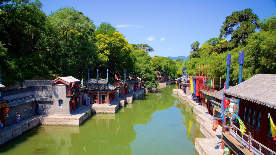 Summer Palace showing heritage elements and a river or creek