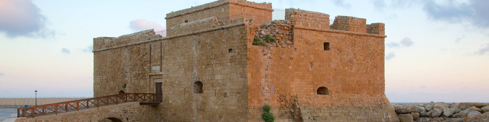 Paphos Castle which includes a ruin and chateau or palace
