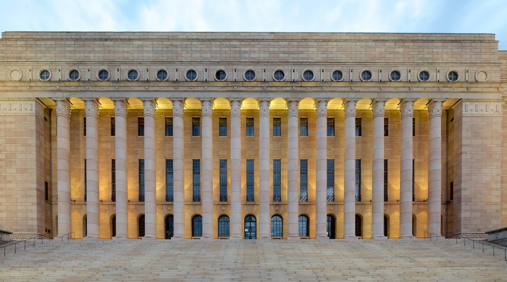 Parlement mettant en vedette bâtiment public